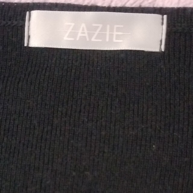 ZAZIE(ザジ)のZAZIE　Vネックニット　シンプルな1枚なので持っていると重宝します レディースのトップス(ニット/セーター)の商品写真