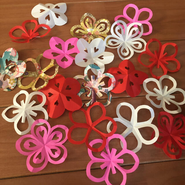 壁面飾り 梅 切り絵小さめサイズの通販 By ルノ S Shop ラクマ 壁面飾り 梅 切り絵小さめサイズの通販 By ルノ S Shop ラクマ