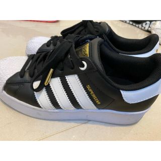 アディダス(adidas)のadidas スニーカー　24.0cm(スニーカー)