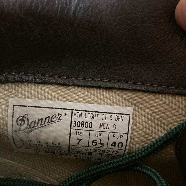 Danner(ダナー)のDanner Mountain Light II GORE-TEX ブラウン メンズの靴/シューズ(ブーツ)の商品写真