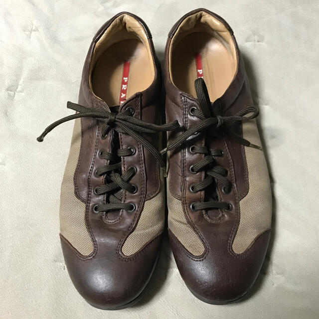 PRADA(プラダ)のプラダ　スニーカー メンズの靴/シューズ(スニーカー)の商品写真