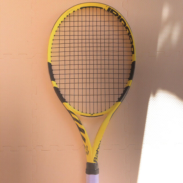 Babolat(バボラ)の⭐️超美品⭐️ ピュアアエロツアー G3 バボラ　テニス　ラケット スポーツ/アウトドアのテニス(ラケット)の商品写真