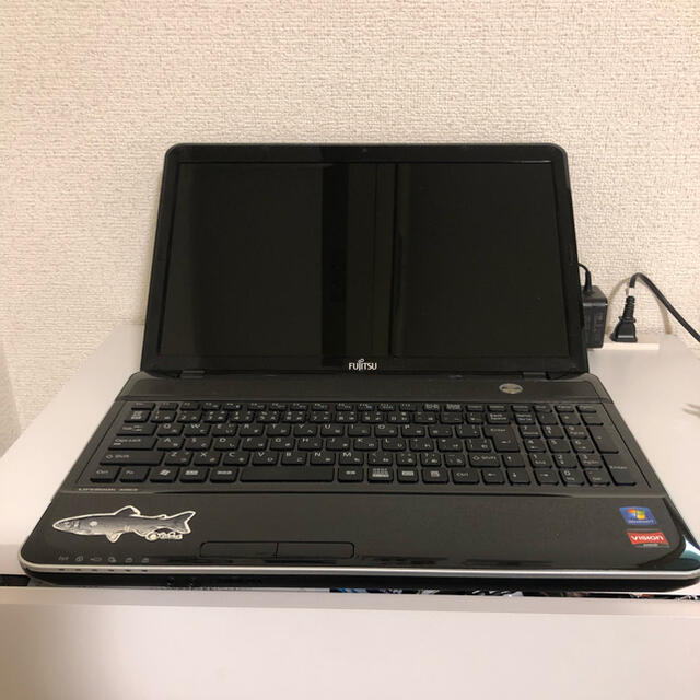 ノートパソコン　富士通　LIFEBOOK  AH40/D