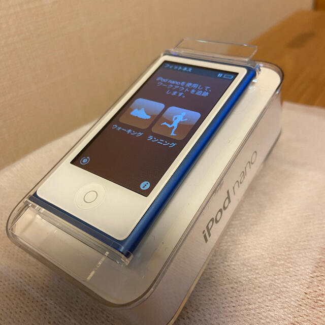 iPod(アイポッド)のiPod nano (第 7 世代 Mid 2015) Apple スマホ/家電/カメラのオーディオ機器(ポータブルプレーヤー)の商品写真