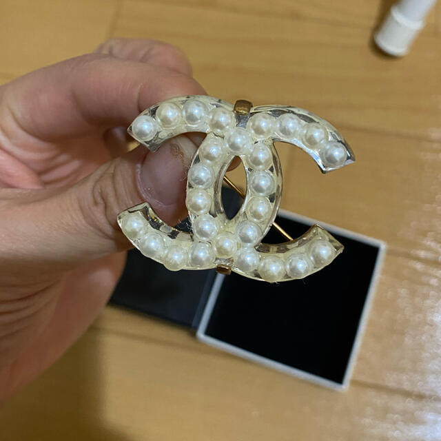 CHANEL(シャネル)のシャネル　ブローチ レディースのアクセサリー(ブローチ/コサージュ)の商品写真