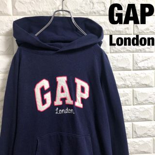 ギャップ(GAP)のGAP  ギャップ　ロンドン　プルオーバーパーカー　刺繍　メンズSサイズ(パーカー)