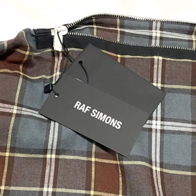 RAF SIMONS(ラフシモンズ)の希少【ラフシモンズ 】新品 チェックシャツ パンク パッチ メッセージ  羽織り メンズのトップス(シャツ)の商品写真