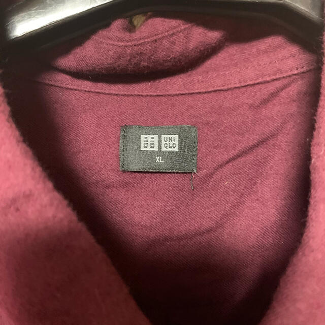 UNIQLO(ユニクロ)のUNIQLO シャツ パープル メンズのトップス(シャツ)の商品写真