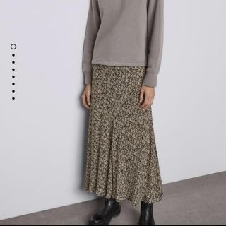 ザラ(ZARA)のZARA ザラ　マキシ　花柄スカート(ロングスカート)