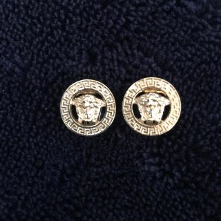 ジャンニヴェルサーチ(Gianni Versace)のGianni versace イヤリング アクセサリー ジャンニヴェルサーチ (ピアス)