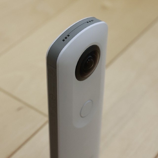極美品 RICOH THETA SC ホワイト-eastgate.mk