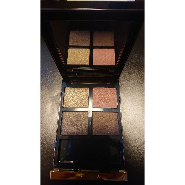 TOM FORD(トムフォード)のトムフォード アイカラークォード コスメ/美容のベースメイク/化粧品(アイシャドウ)の商品写真