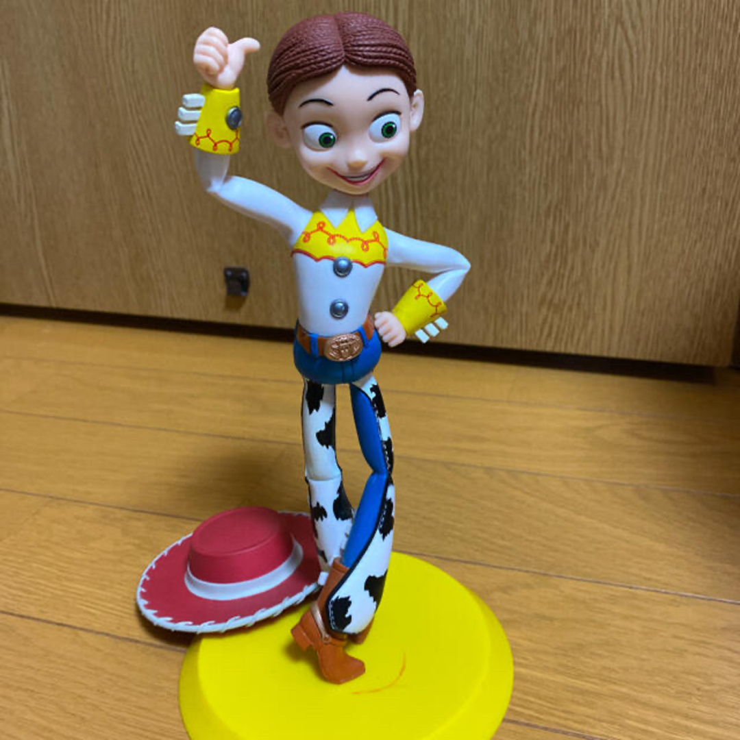 トイストーリー フィギュア ウッディ バズ ジェシーの通販 by トイストーリー フィギュア ウッディ バズ ジェシーの通販 by
