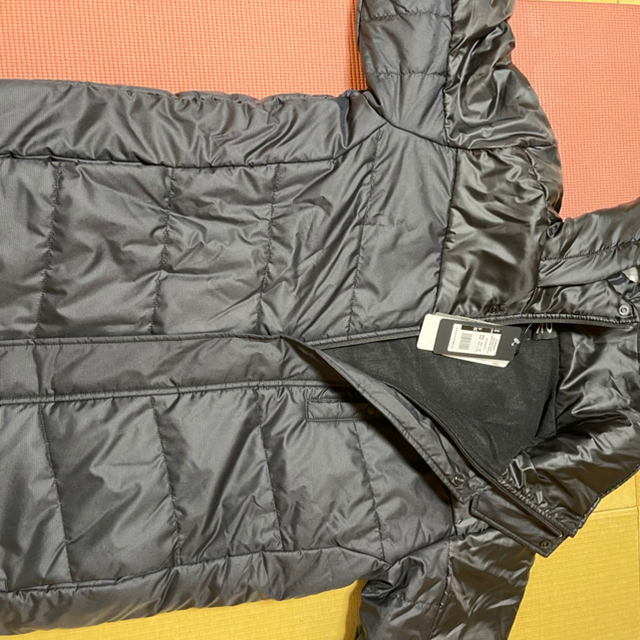 Oakley(オークリー)のオークリー　アウター メンズのジャケット/アウター(その他)の商品写真