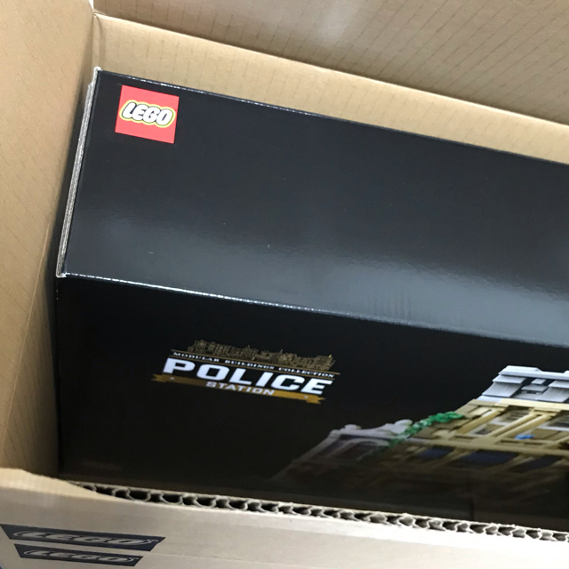 Lego - 【廃盤】10278 警察署 LEGO の通販 by Oogway's shoP Lego - 【廃盤】10278 警察署 LEGO の通販 by Oogway's shoP