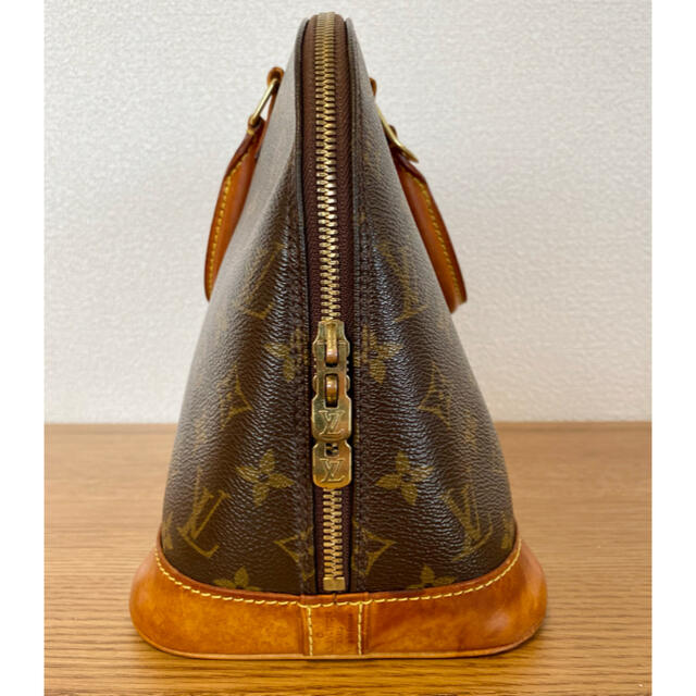 LOUIS VUITTON(ルイヴィトン)のルイヴィトン　LOUIS VUITTON アルマ　モノグラム　ハンドバッグ レディースのバッグ(ハンドバッグ)の商品写真