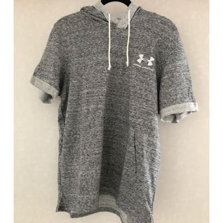 アンダーアーマー(UNDER ARMOUR)のUnder Armour アンダーアーマー　XLサイズ　半袖パーカー　フード付　(パーカー)