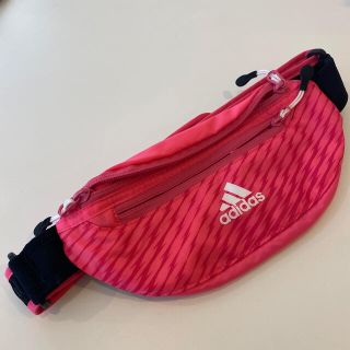 アディダス(adidas)のアディダス(ボディバッグ/ウエストポーチ)