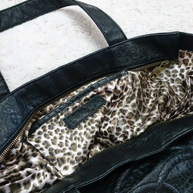 EGOIST(エゴイスト)のエゴイスト トートバッグ 黒 内側豹柄 レディースのバッグ(トートバッグ)の商品写真
