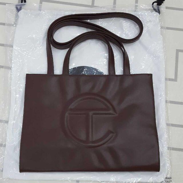 新品　TELFAR 　テルファー　ショッピングバック レディースのバッグ(ショルダーバッグ)の商品写真