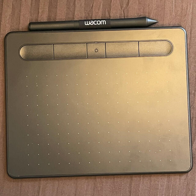 Wacom Intuos Smallワイヤレス　ペンタブレット　ワコム　ブラック