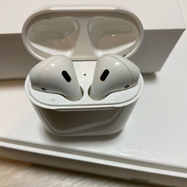 AirPods 第一世代 MMEF2AM/A