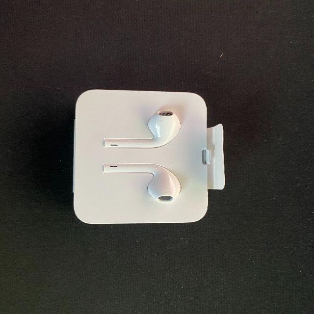 iphone 純正 イヤホン Lightingモデル