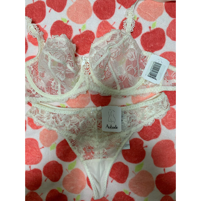 LA PERLA(ラペルラ)のAUBADEオーバドゥCAMEE SUTRA 75C/2 超レア！人気完売 レディースの下着/アンダーウェア(ブラ&ショーツセット)の商品写真