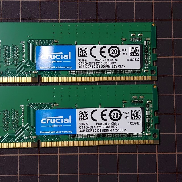 crucial メモリ ddr4-2133 8gb(4gbx2) スマホ/家電/カメラのPC/タブレット(PCパーツ)の商品写真
