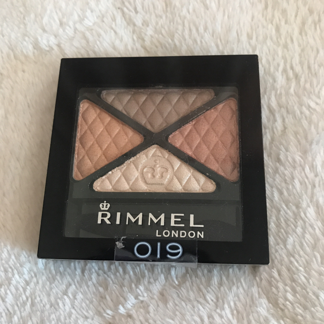 RIMMEL(リンメル)のRIMMEL  アイシャドウ コスメ/美容のベースメイク/化粧品(アイシャドウ)の商品写真