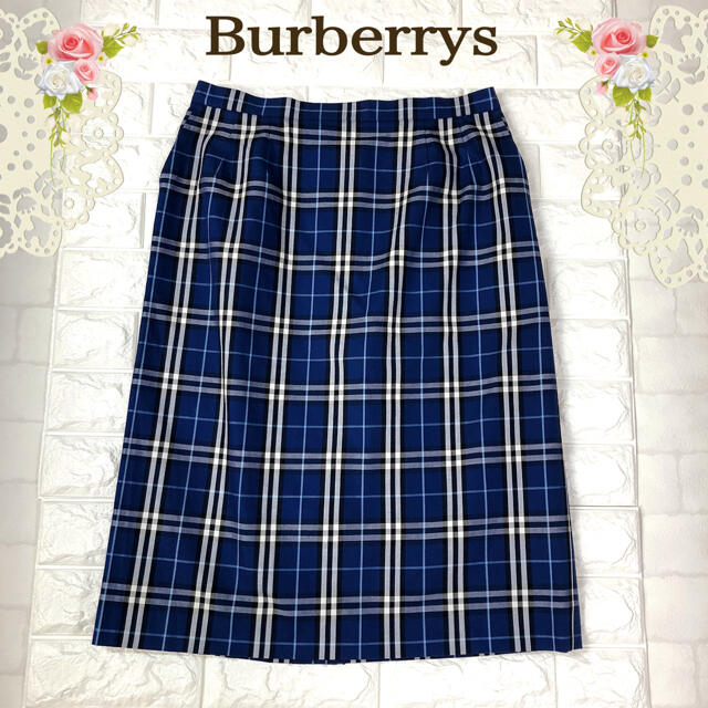 BURBERRY(バーバリー)のバーバリーズ（17号）ブルーのノバチェックタイトスカート美品 レディースのスカート(ひざ丈スカート)の商品写真