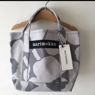 マリメッコ(marimekko)のマリメッコ　ピエニウニッコ　セイディ　トートバッグ　新品！！！(トートバッグ)