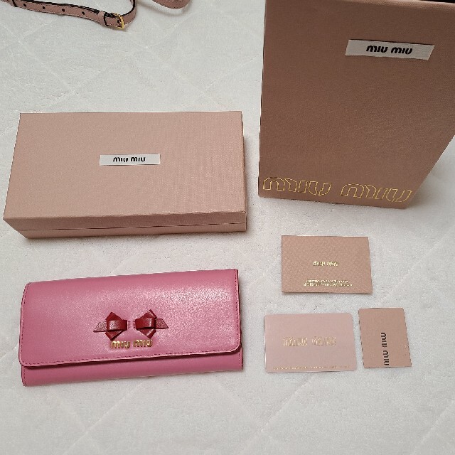 miu miu　長財布