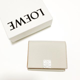 LOEWE(財布)のフリマアイテム一覧 LOEWE(財布)のフリマアイテム一覧