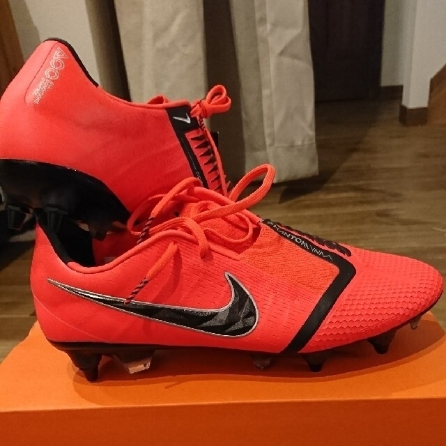 NIKEファントムヴェノムエリートSG-PROACサッカースパイクA00575 | フリマアプリ ラクマ