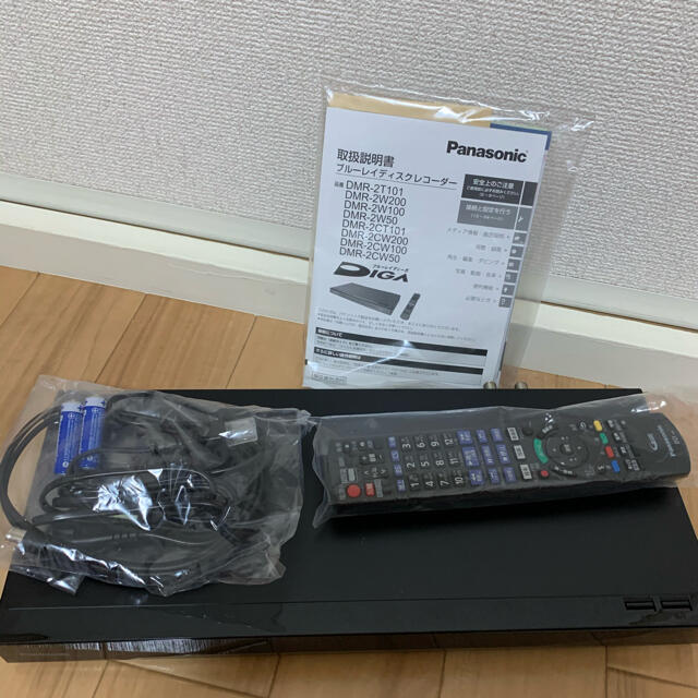 今だけ値下げ‼️【美品】PanasonicブルーレイレコーダーDMR-2CW200-