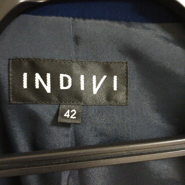 INDIVI(インディヴィ)のINDIVI　ジャケット　サイズ42 レディースのジャケット/アウター(テーラードジャケット)の商品写真