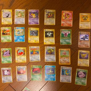 ポケモン(ポケモン)の[連休最終日限定値下げ！]ポケモンカード旧裏面約50枚まとめ売り！マーク無し含む(カード)