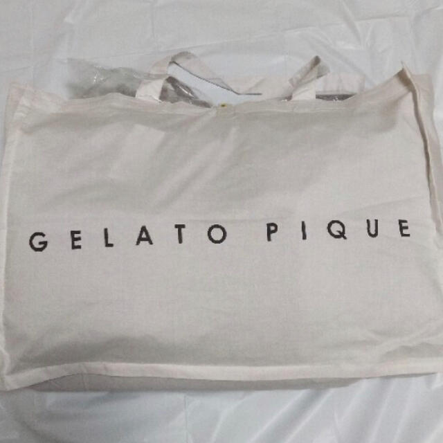 gelato pique(ジェラートピケ)の新品‼️ジェラートピケ プレミアム福袋の袋　袋(バッグ)のみ レディースのバッグ(トートバッグ)の商品写真