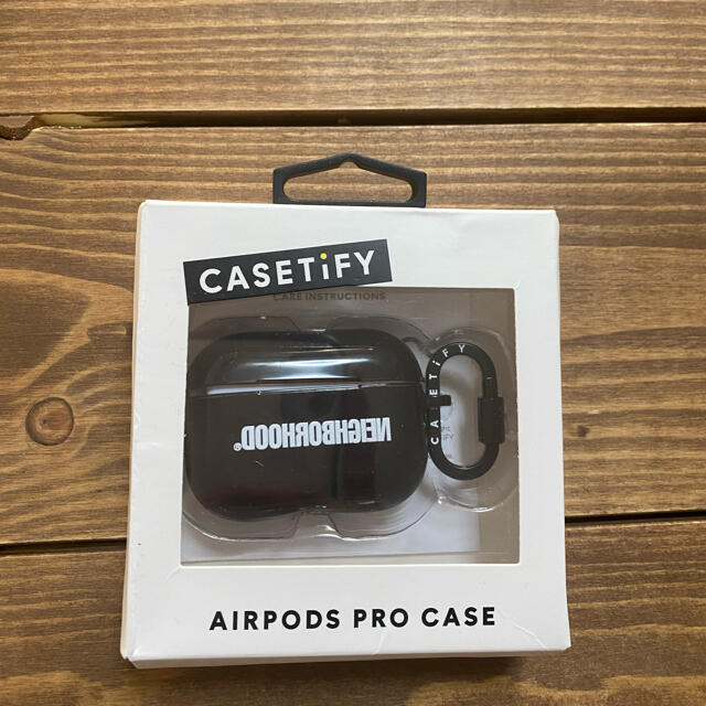 NEIGHBORHOOD(ネイバーフッド)のNeighborhood casetify Airpods pro case スマホ/家電/カメラのオーディオ機器(ヘッドフォン/イヤフォン)の商品写真