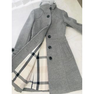 バーバリーブルーレーベル ロングコートレディース - ロングコート バーバリーブルーレーベル ロングコートレディース - ロングコート
