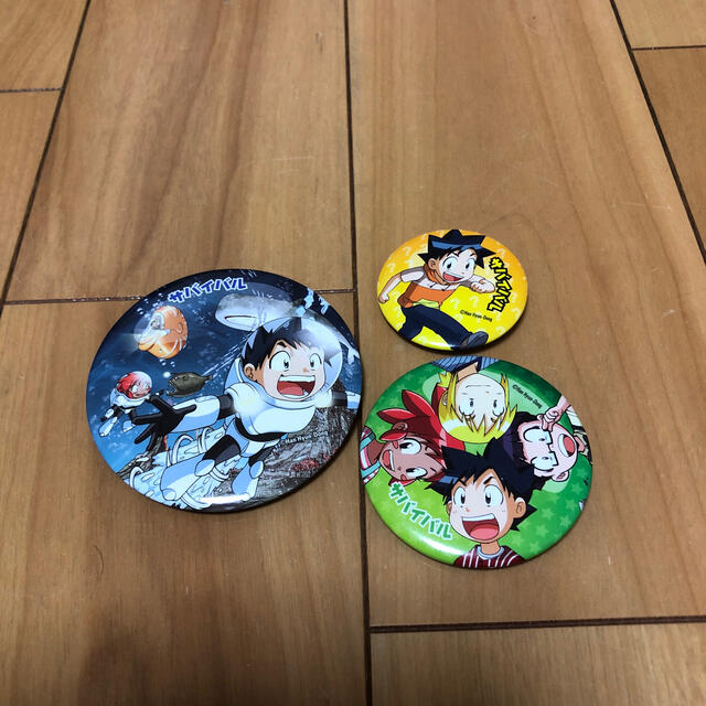 サバイバルシリーズ　缶バッジ エンタメ/ホビーのおもちゃ/ぬいぐるみ(キャラクターグッズ)の商品写真