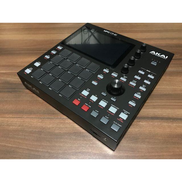AKAI MPC ONE サンプラー AKAI MPC ONE サンプラー