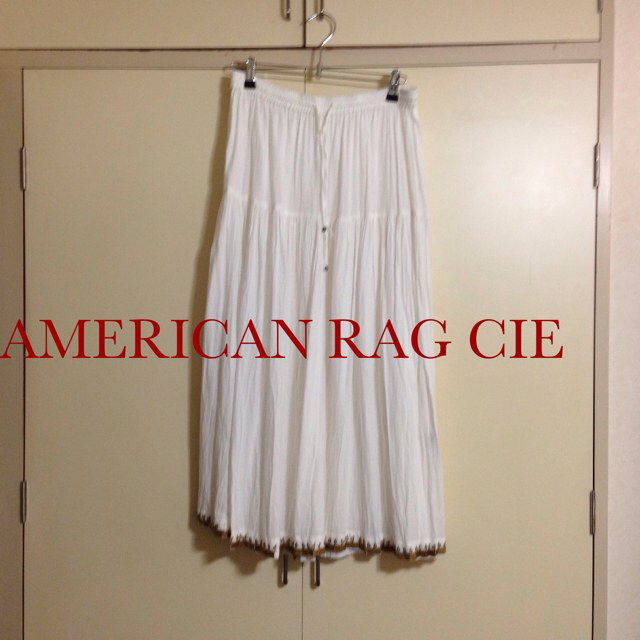 AMERICAN RAG CIE(アメリカンラグシー)のアメリカンラグシーロングスカート レディースのスカート(ロングスカート)の商品写真