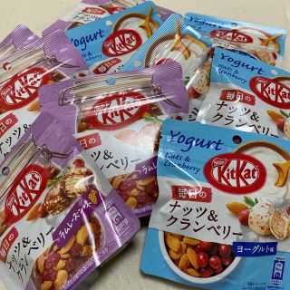 ネスレ(Nestle)のネスレ　キットカット　毎日のナッツ＆クランベリー(菓子/デザート)