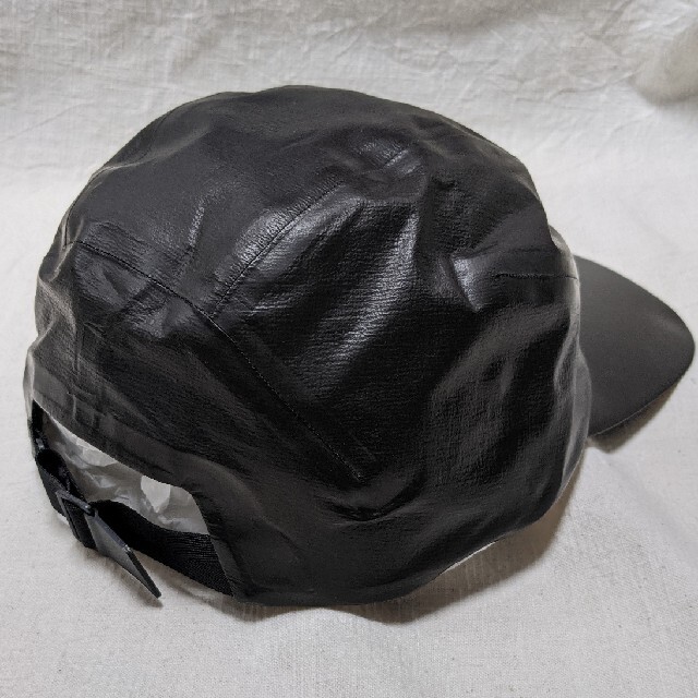 ARC'TERYX(アークテリクス)の新品　ARCTERYX VEILANCE　ゴアテックスキャップ メンズの帽子(キャップ)の商品写真