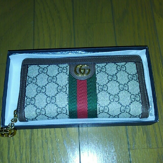 Gucci(グッチ)のまなみ様専用　期間限定値下げ　グッチ　オフディア長財布 レディースのファッション小物(財布)の商品写真