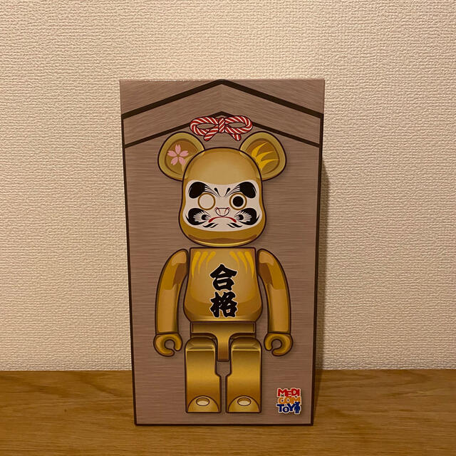 MEDICOM TOY(メディコムトイ)のBE@RBRICK 達磨 合格 金メッキ  400% エンタメ/ホビーのフィギュア(その他)の商品写真