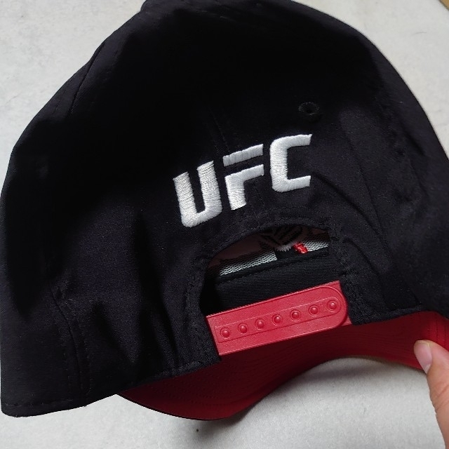 Reebok(リーボック)の新品 匿名配送 UFC PRIDE キャップ スポーツ/アウトドアのスポーツ/アウトドア その他(格闘技/プロレス)の商品写真