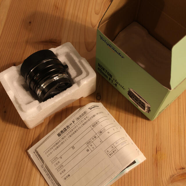 フォクトレンダー　NOKTON classic 40mm F1.4 MC スマホ/家電/カメラのカメラ(レンズ(単焦点))の商品写真